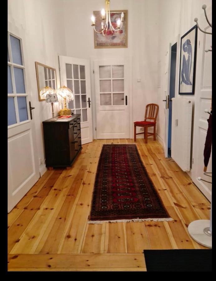 Nana-Eg-80M2 Sanierter Altbau-Parkplatz-Kleiner Garten-Wlan-Netflix-2Zimmer-Kueche-Dusche-Wanne-Waschmaschine Oberhausen  Exteriör bild