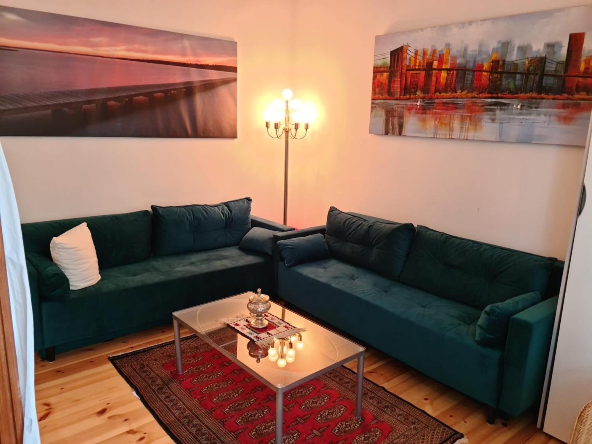 Nana-Eg-80M2 Sanierter Altbau-Parkplatz-Kleiner Garten-Wlan-Netflix-2Zimmer-Kueche-Dusche-Wanne-Waschmaschine Oberhausen  Exteriör bild